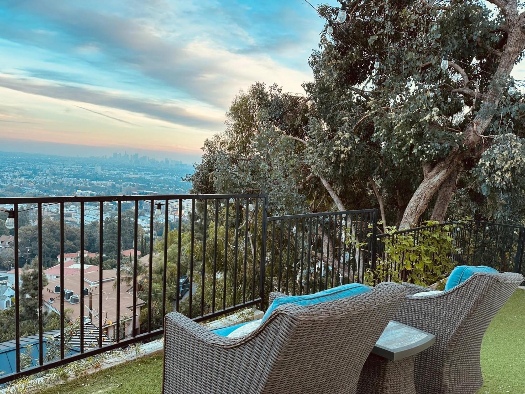 Gasthof Hollywood Hills Haven-guest House